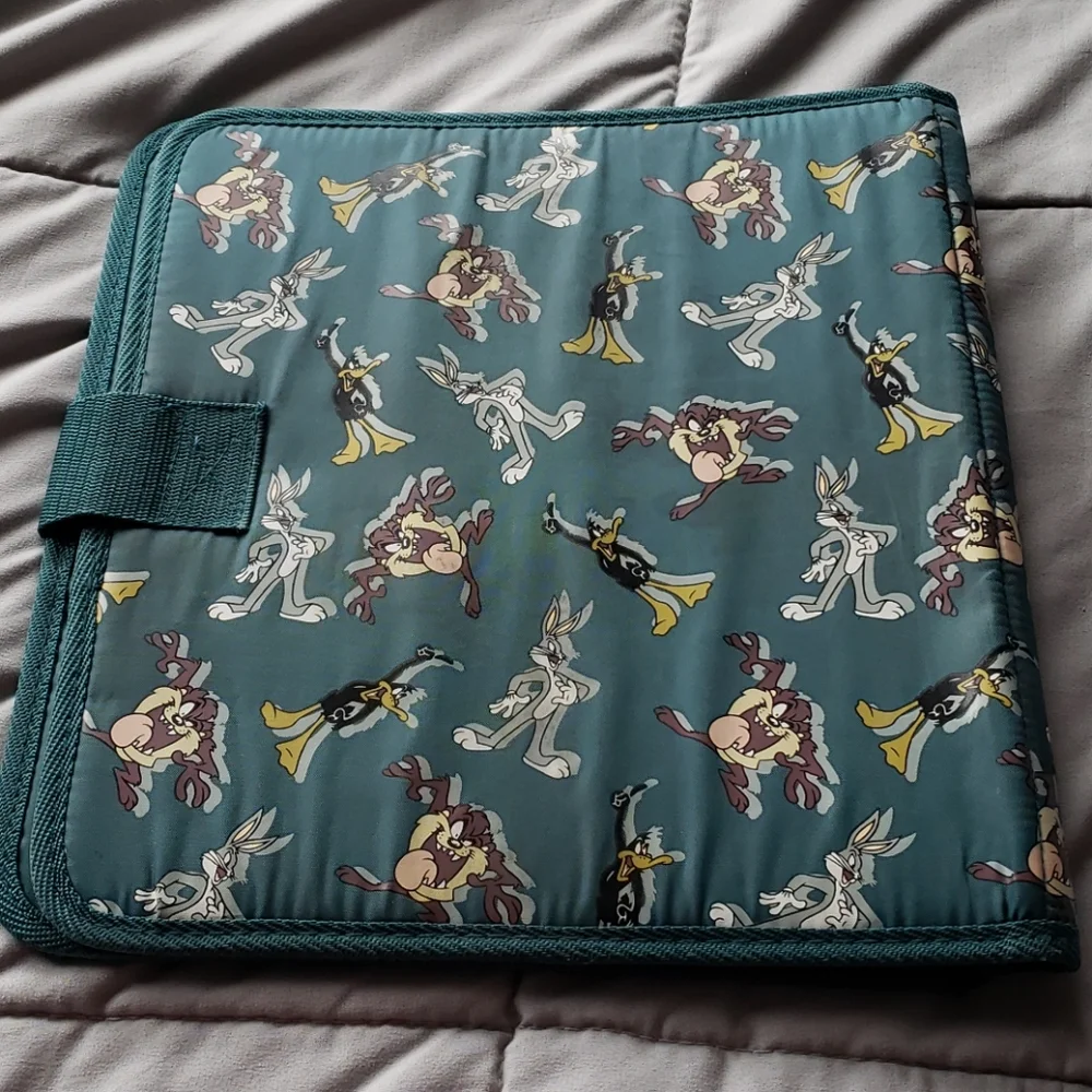 1998 Looney Tunes Folder